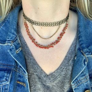 NWOT choker necklace